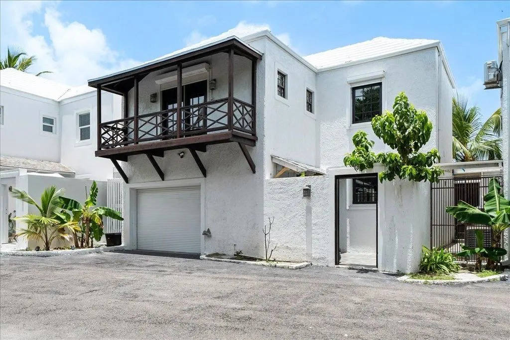 Квартира, 2497 м², 1 400 000$ — FAKTOR